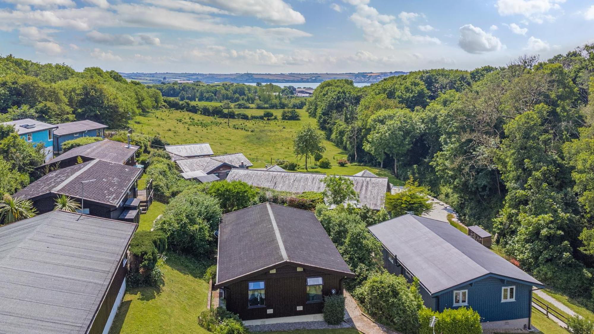 Scandinavian Style Lodge In Rock Wadebridge Exterior foto